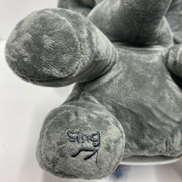 Animated Elephant Musical “Do Your Ears Hang Low” - Picture 9 of 12